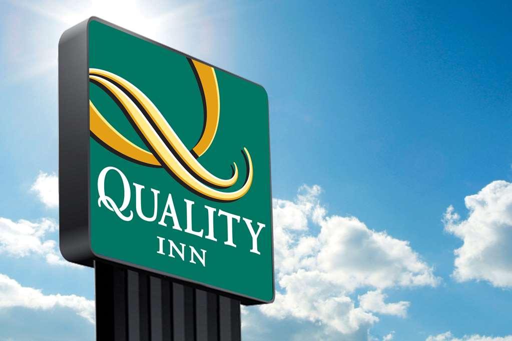 Quality Inn Houghton Lake Exterior photo